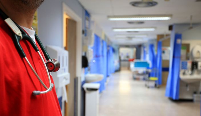 Retention Scheme Sees Thousands Fewer NHS Staff Leaving Roles