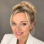 Dr Lucy Smith